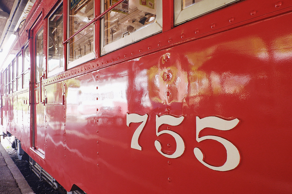 谷汲駅　赤い電車　X-A3で撮影